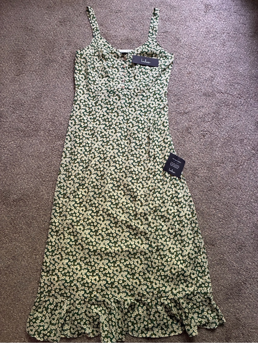 NWT Lulus Dainty Daisy Dress (S)